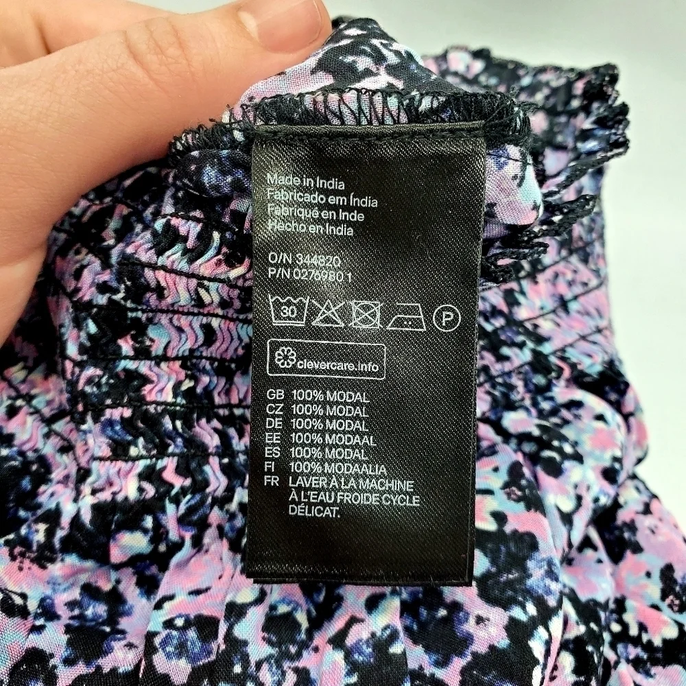 H&M Quarter Sleeve Crop Top